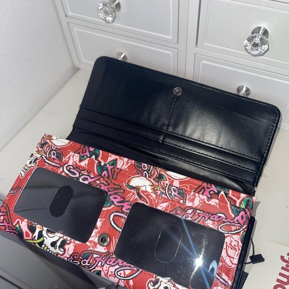 NWT Ed Hardy Skull and Rose Red Wallet - Picture 3 of 10